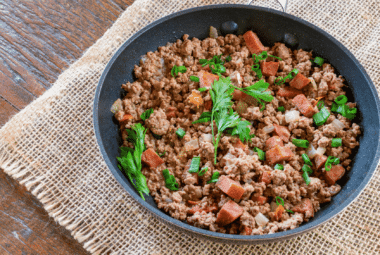 how long can cooked ground beef stay in the fridge